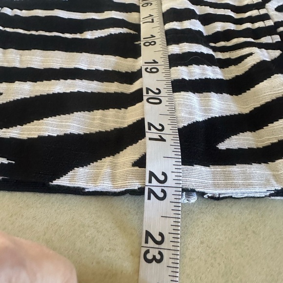 CHICO’S Zebra Jacket - Zip 3/4 sleeve - Picture 14 of 14